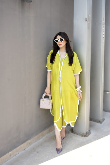 So Ha Caftan Playero Lime green hue to beat the heat and just make your day brighter. This festive ready hue especially curated for modern women. Western wear open cape