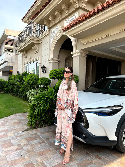 So Ha Caftan "Kuch Ankahi"