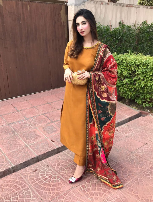 Theme Chaddar for your wedding season